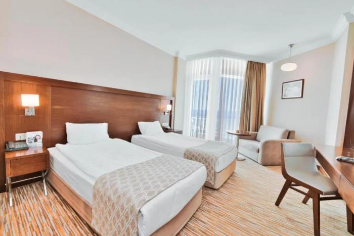 Salamis Bay Conti Resort Hotel & Casino Famagusta  Bilik gambar A room at the hotel