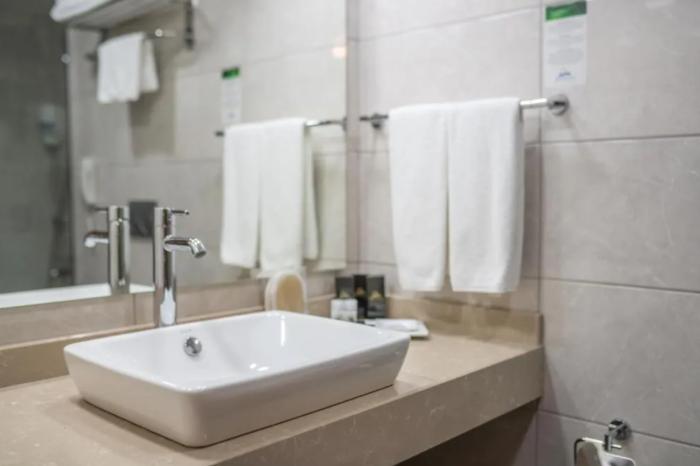 Salamis Bay Conti Resort Hotel & Casino Famagusta  Bilik gambar Bathroom