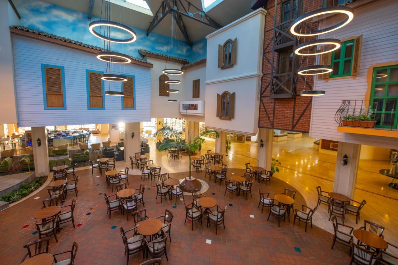 Salamis Bay Conti Resort Hotel & Casino Famagusta  Luaran gambar The interior of the hotel