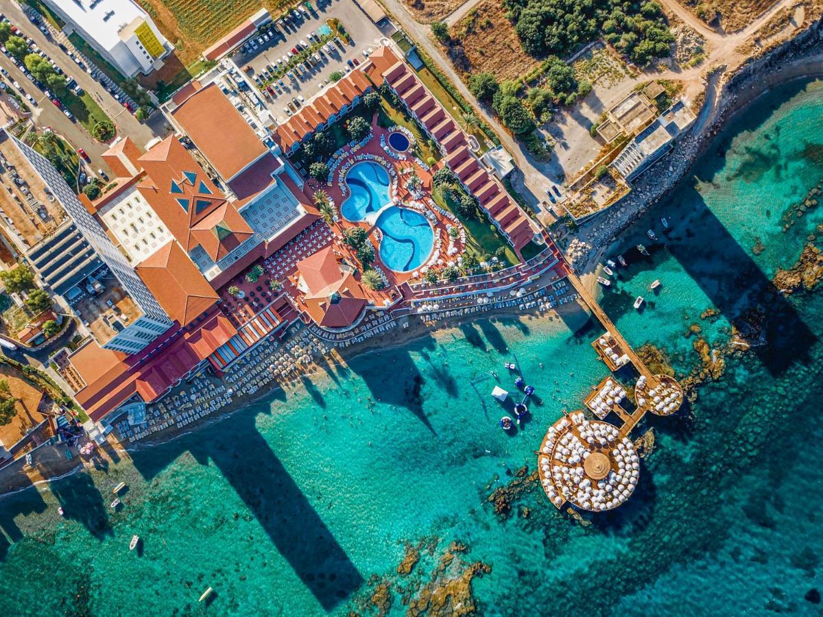Salamis Bay Conti Resort Hotel & Casino Famagusta  Luaran gambar Aerial view of the resort