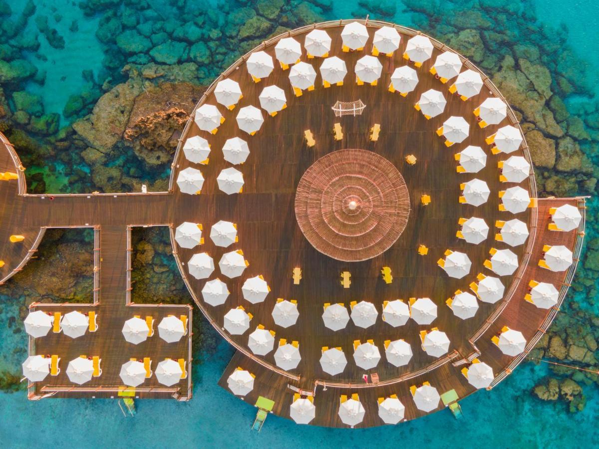 Salamis Bay Conti Resort Hotel & Casino Famagusta  Luaran gambar Aerial view of the floating bar